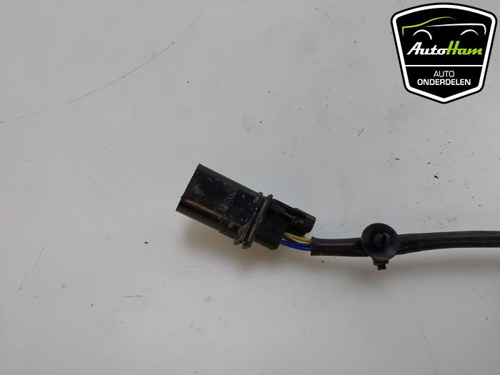 Lambda probe from a Opel Astra K Sports Tourer 1.6 CDTI 136 16V 2016