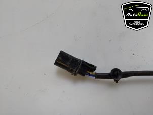 Lambda probe from a Opel Astra K Sports Tourer 1.6 CDTI 136 16V 2016