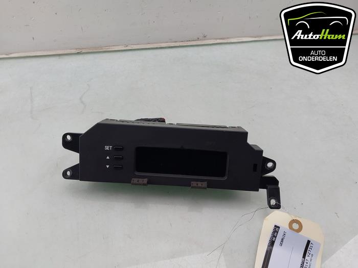 Begagnade Innerdisplay Hyundai i20 1.2i 16V Pris € 20,00 Marginaltabell erbjuds av AutoHam