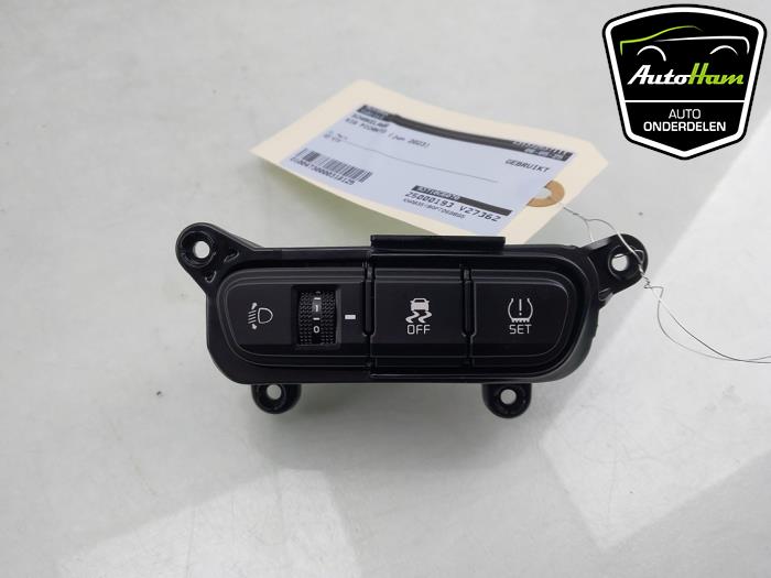 Używane Przelacznik Kia Picanto (JA) 1.0 DPI 12V Cena € 25,00 Procedura marży oferowane przez AutoHam