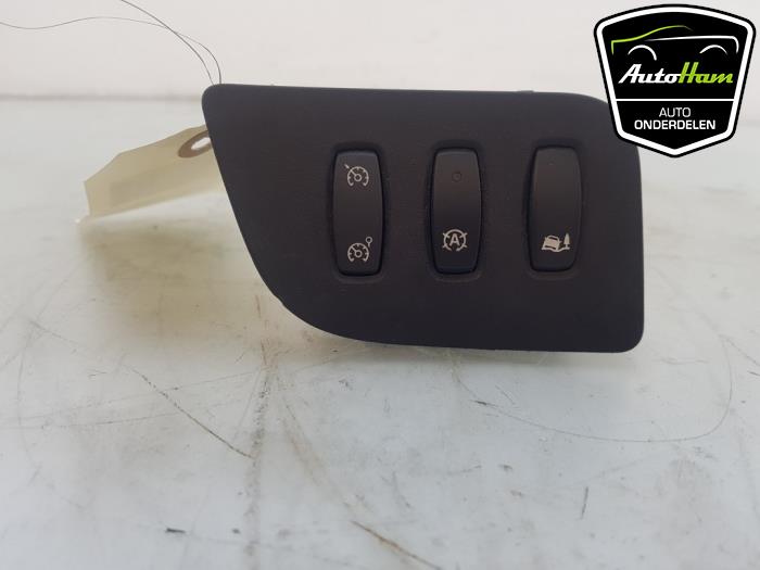 Używane Przelacznik Renault Kangoo Express (FW) 1.5 dCi 115 Cena € 20,00 Procedura marży oferowane przez AutoHam