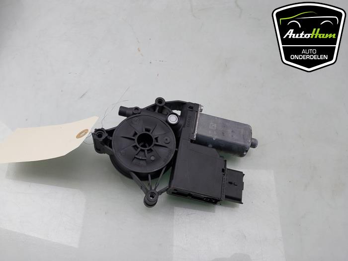 Usados Motor de ventanilla de puerta Opel Combo Cargo 1.5 CDTI 100 Precio € 30,25 IVA incluido ofrecido por AutoHam