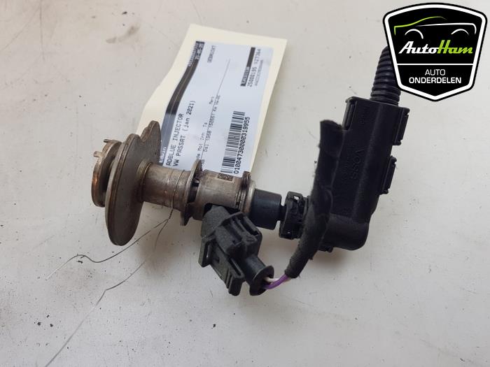 Usados Inyector Adblue Volkswagen Passat Variant (3G5) 2.0 TDI 16V 150 Precio € 75,00 Norma de margen ofrecido por AutoHam