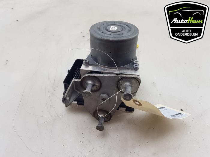Used ABS pump Mercedes C (W205) C-350 e 2.0 16V Price € 150,00 Margin scheme offered by AutoHam