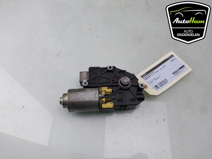 Używane Silnik szyberdachu Landrover Range Rover Sport (LW) 3.0 SDV6 Cena € 95,00 Procedura marży oferowane przez AutoHam