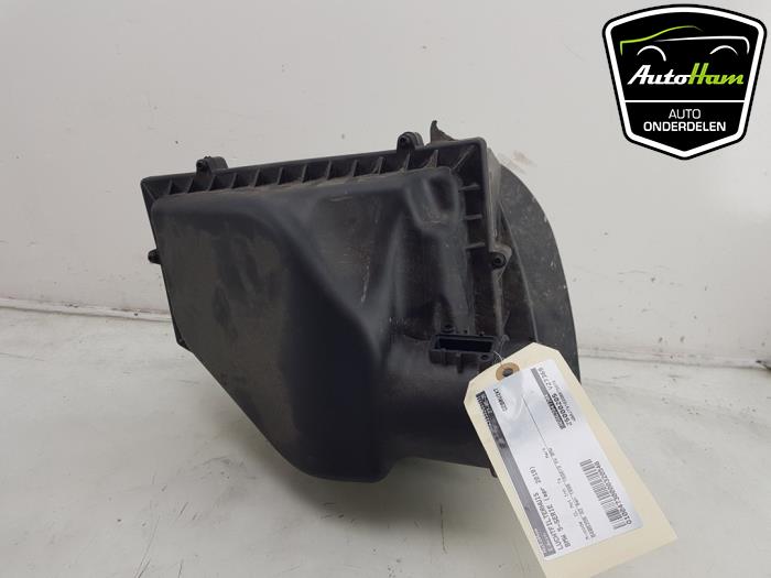 Gebrauchte Luftfiltergehäuse BMW 5 serie Touring (G31) 520i 2.0 TwinPower Turbo 16V Preis € 125,00 Margenregelung angeboten von AutoHam