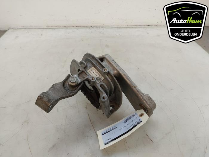 Used Engine mount Volkswagen Golf VII (AUA) 1.4 GTE 16V Price € 20,00 Margin scheme offered by AutoHam