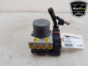 ABS Pumpe van een Audi A5 Sportback (F5A/F5F) 2.0 40 TFSI Mild Hybrid 16V 2021