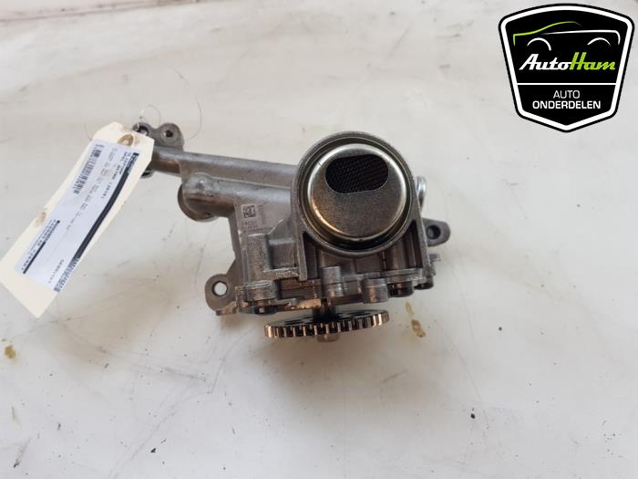 Używane Pompa oleju Opel Astra K Sports Tourer 1.0 ECOTEC Direct Injection Turbo 12V Cena € 75,00 Procedura marży oferowane przez AutoHam