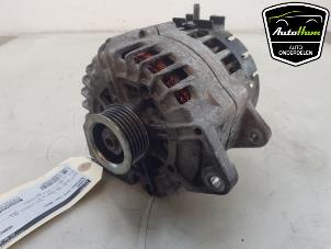 Dynamo from a Mercedes-Benz Vito (447.6) 2.0 116 CDI 16V 2022