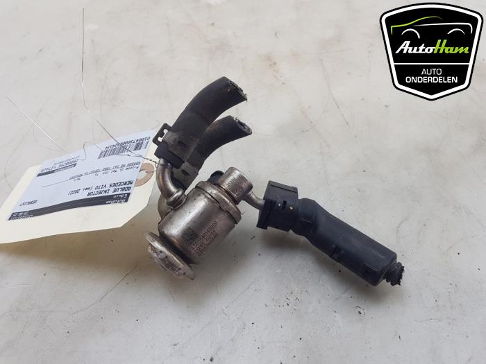 Usados Inyector Adblue Mercedes Vito (447.6) 2.0 116 CDI 16V Precio € 114,95 IVA incluido ofrecido por AutoHam