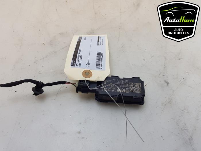 Używane Keyless Entry-Antena BMW i7 (G70) eDrive50 106 kWh Cena € 20,00 Procedura marży oferowane przez AutoHam