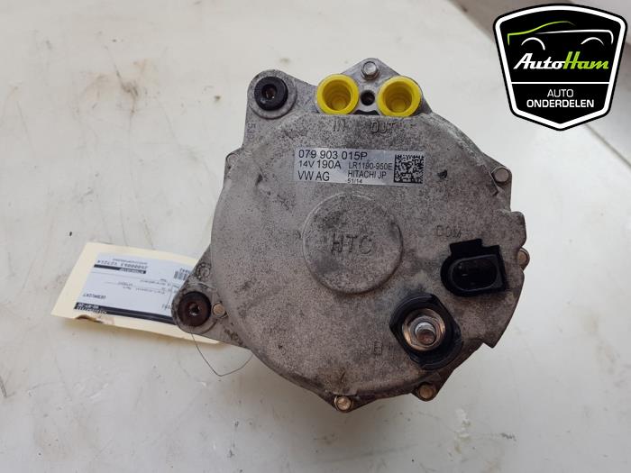 Dynamo van een Audi RS 6 Avant (C7) 4.0 V8 TFSI 32V 2015