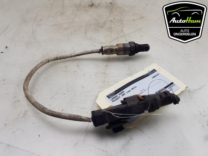 Lambda probe from a Peugeot 208 I (CA/CC/CK/CL) 1.2 Vti 12V PureTech 82 2013