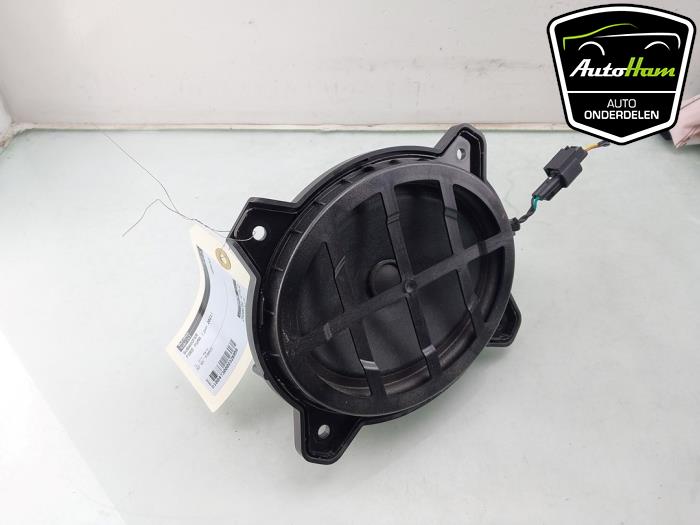 Begagnade Bashögtalare Ford Puma 1.0 Ti-VCT EcoBoost Hybrid 12V Pris € 50,00 Marginaltabell erbjuds av AutoHam