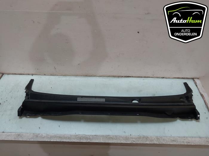 Używane Parawan Mitsubishi Space Star (A0) 1.2 12V Cena € 30,00 Procedura marży oferowane przez AutoHam