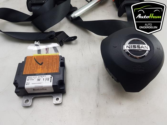 Airbag Set+Modul van een Nissan Qashqai (J11) 1.3 DIG-T 160 16V 2019