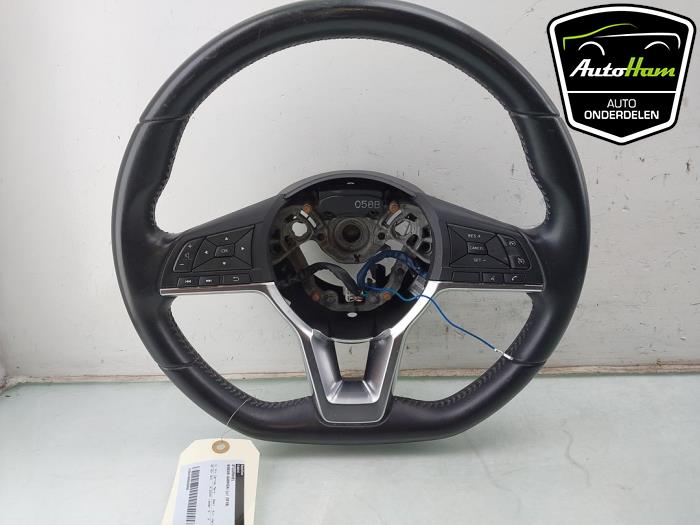 Używane Kierownica Nissan Qashqai (J11) 1.3 DIG-T 160 16V Cena € 95,00 Procedura marży oferowane przez AutoHam
