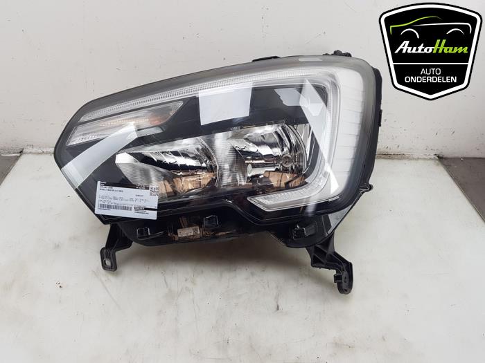 Używane Reflektor lewy Renault Master III (MA/MB/MC/MD/MH/MF/MG/MH) 2.3 dCi 135 16V FWD Cena € 211,75 Z VAT oferowane przez AutoHam