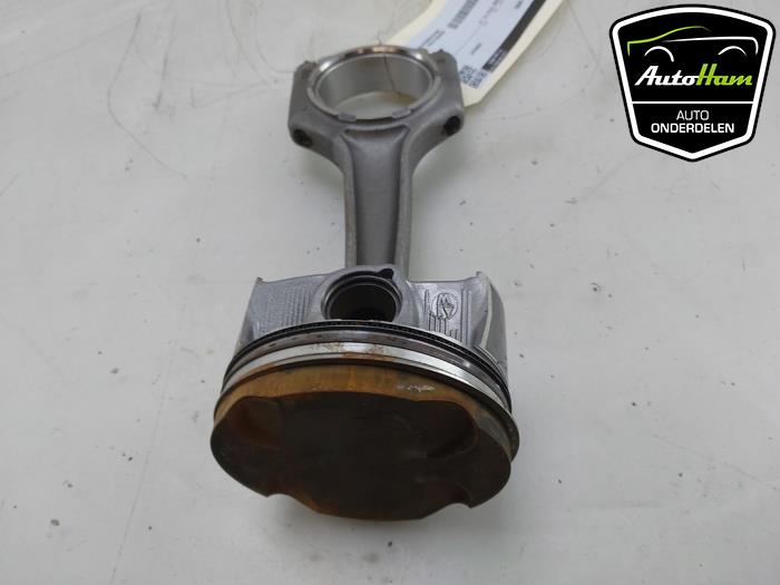 Usagé Piston BMW X5 (G05) xDrive50e 3.0 24V Prix € 95,00 Règlement à la marge proposé par AutoHam