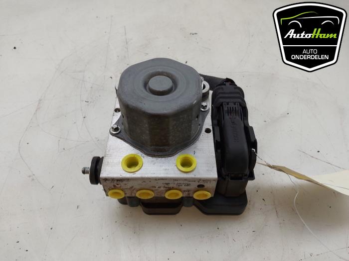 Used ABS pump Nissan Micra (K14) 1.0 12V Price € 125,00 Margin scheme offered by AutoHam