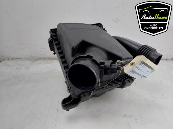 Begagnade Luftfilterhus Ford Focus 4 Wagon 1.0 Ti-VCT EcoBoost 12V 125 Pris € 50,00 Marginaltabell erbjuds av AutoHam
