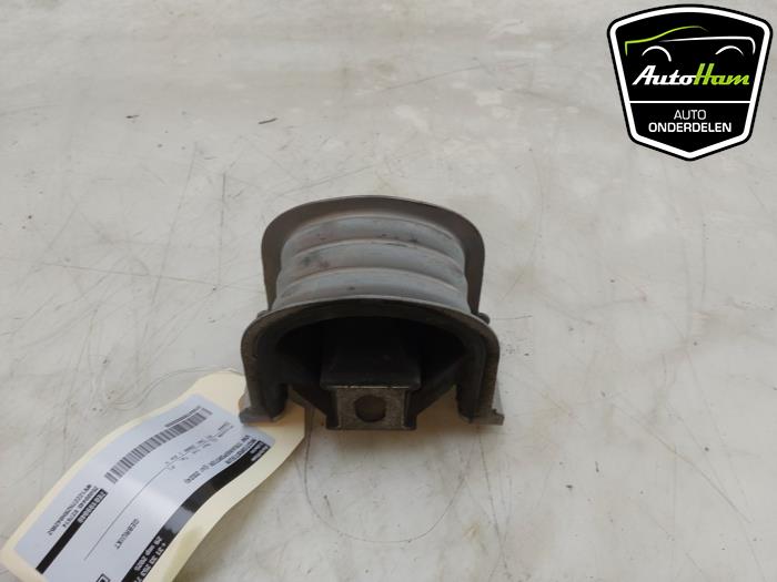 Used Engine mount Volkswagen Transporter T6 2.0 TDI 150 Price € 60,50 Inclusive VAT offered by AutoHam