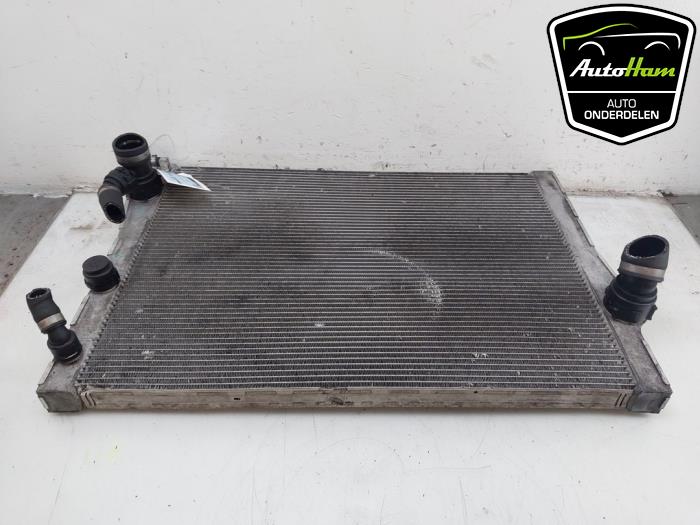 Usagé Radiateur BMW X5 (F15) xDrive 35d 3.0 24V Prix € 50,00 Règlement à la marge proposé par AutoHam