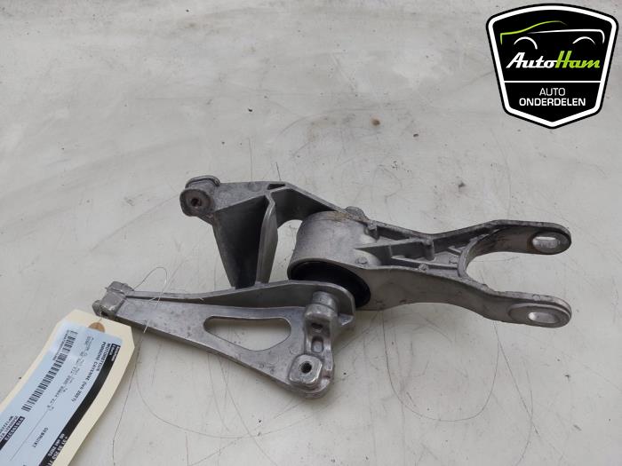 Used Engine mount Porsche Cayenne III (9YA) 3.0 V6 24V Turbo E-Hybrid Price € 50,00 Margin scheme offered by AutoHam