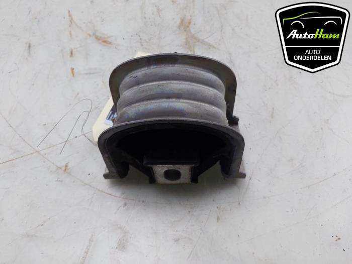 Used Engine mount Volkswagen Transporter T6 2.0 TDI 150 Price € 60,50 Inclusive VAT offered by AutoHam