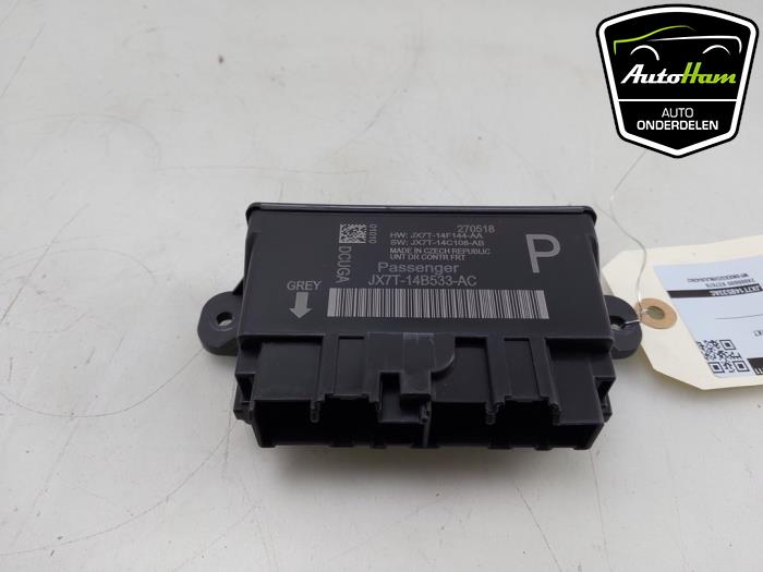 Używane Modul centralnego zamka Ford Focus 4 1.0 Ti-VCT EcoBoost 12V 125 Cena € 25,00 Procedura marży oferowane przez AutoHam