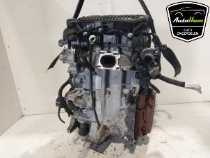 Engine from a Opel Corsa F (UB/UH/UP) 1.2 12V 75 2020