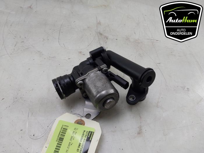 Begagnade Extra vattenpump Mercedes AMG GT (C190) 4.0 R V8 Biturbo Pris € 30,00 Marginaltabell erbjuds av AutoHam