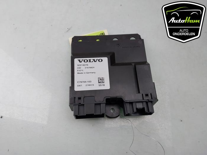 Used Computer, miscellaneous Volvo XC60 II (UZ) 2.0 T8 16V Recharge, Twin Engine AWD Price € 125,00 Margin scheme offered by AutoHam