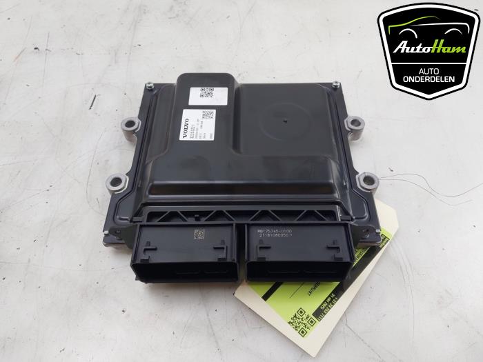 Used Engine management computer Volvo XC60 II (UZ) 2.0 T8 16V Recharge, Twin Engine AWD Price € 150,00 Margin scheme offered by AutoHam