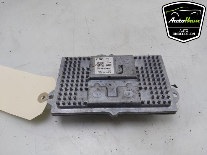 Gebrauchte Modul LED-Scheinwerfer Peugeot 5008 II (M4/MC/MJ/MR) 1.2 12V e-THP PureTech 130 Preis € 125,00 Margenregelung angeboten von AutoHam