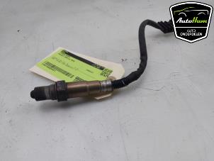 Lambda probe from a Peugeot 5008 II (M4/MC/MJ/MR) 1.2 12V e-THP PureTech 130 2020