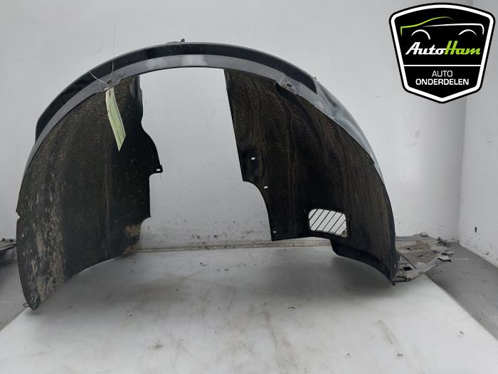 Używane Nadkole Skoda Octavia Combi (NXAC) 1.0 TSI e-TEC 12V Cena € 50,00 Procedura marży oferowane przez AutoHam
