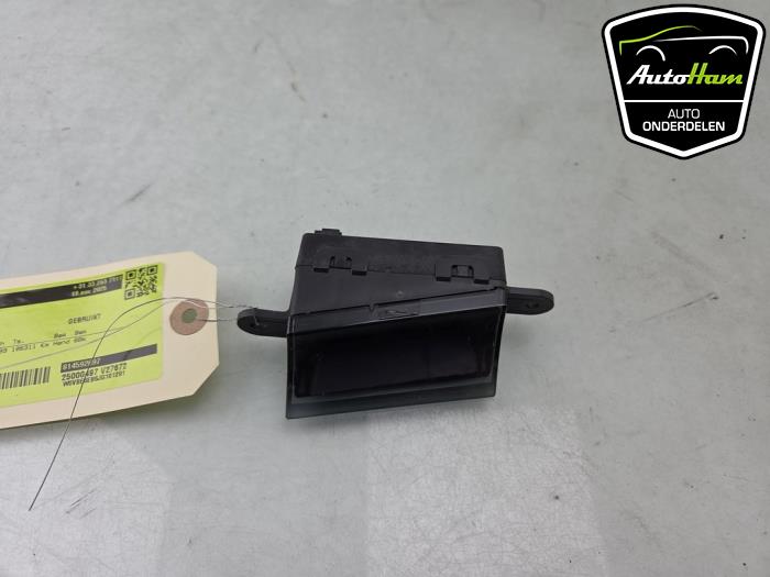 Gebrauchte Frontscheibenanzeige Opel Astra K 1.4 Turbo 16V Preis € 25,00 Margenregelung angeboten von AutoHam