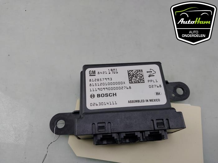 Begagnade PDC-modul Opel Insignia Sports Tourer 2.0 CDTI 16V Pris € 50,00 Marginaltabell erbjuds av AutoHam