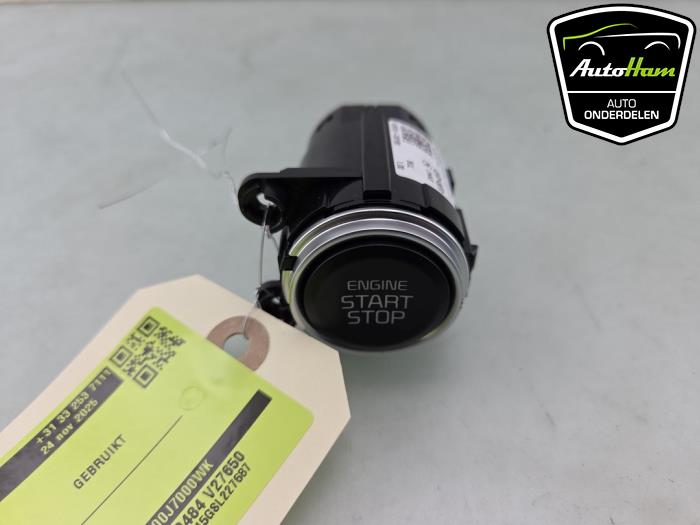 Używane Przelacznik Start/Stop Kia Ceed (CDB5/CDBB) 1.5 T-GDI 16V Cena € 10,00 Procedura marży oferowane przez AutoHam