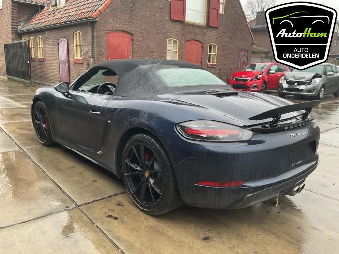 Begagnade Baklucka Porsche 718 Boxster (982) 2.5 S Turbo Pris på förfrågan erbjuds av AutoHam