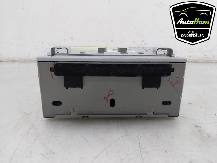 Używane Radio Ford Fiesta 6 (JA8) 1.0 Ti-VCT 12V 65 Cena € 95,00 Procedura marży oferowane przez AutoHam