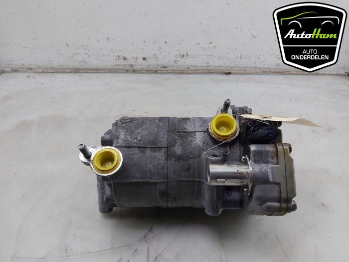 Usagé Pompe clim Volvo XC40 (XZ) 1.5 T5 Plug-in Hybrid 16V Prix € 495,00 Règlement à la marge proposé par AutoHam