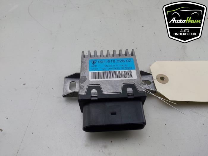 Usagé Module pompe carburant Porsche 718 Boxster (982) 2.5 S Turbo Prix € 75,00 Règlement à la marge proposé par AutoHam