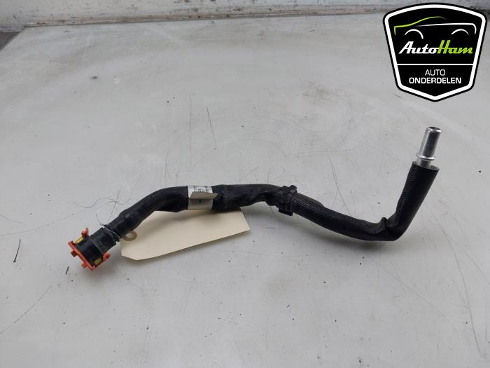 Usagé Conduit (divers) Ferrari 296 GTS 3.0 PHEV Prix € 48,40 Prix TTC proposé par AutoHam