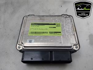 Engine management computer from a Volkswagen Golf VIII (CD1) 1.5 eTSI 16V 2020