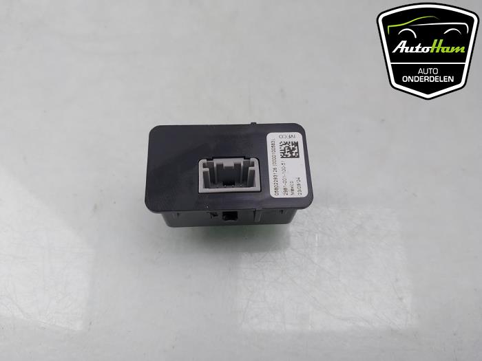 Usagé Divers Iveco New Daily VI 33S16, 35C16, 35S16 Prix € 12,10 Prix TTC proposé par AutoHam