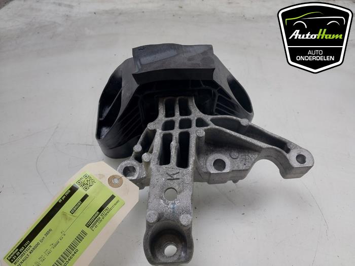 Used Engine mount Renault Kangoo Express (RFK) 1.5 Blue dCi 115 Price € 72,60 Inclusive VAT offered by AutoHam