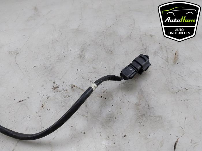 Lambda probe from a Volkswagen Polo V (6R) 1.4 TDI DPF BlueMotion technology 2014